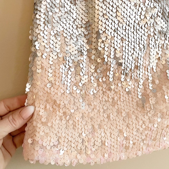 SUPERDOWN Aubree Sequin Valentine Mini Skirt NWT Size L - Picture 4 of 10